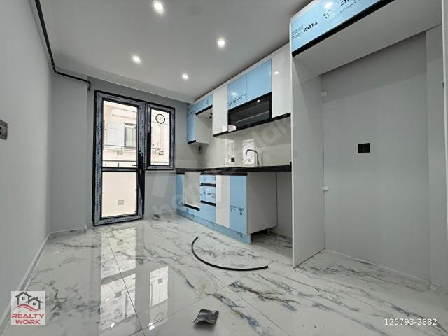 TUZLA CADDESİNE 1 DK 3+1 120 MYERDEN ISITMALI,ASANSÖRLÜ,ARA KAT