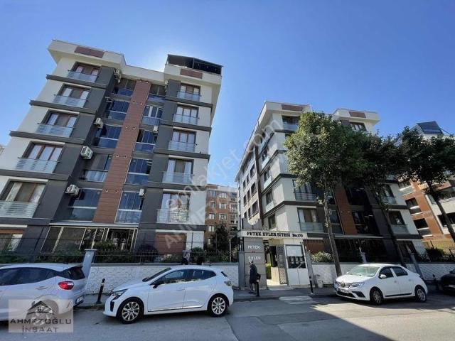 Tuzla İstasyon Petek Evler'de 5+1 Kiralık Dubleks Daire