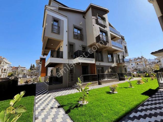 Tuzla Mahallesinde 2+1 Kapalı Mutfak Satılık Lüks Sıfır Daire
