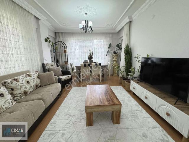 Tuzla Mahallesi'nde 3+1 Eşyalı Geniş Daire