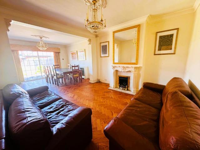 TW5 9BH 4 bed semi detached house to rent £2,600 pcm £600 pw