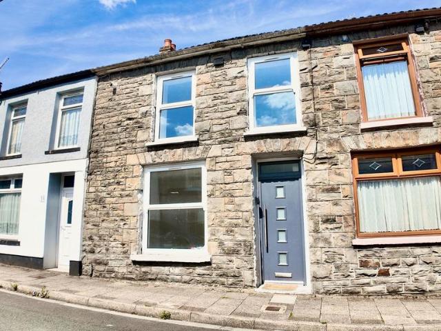 Tynybedw Street, Treorchy, CF42 3 bed terraced house to rent £850 pcm £196 pw