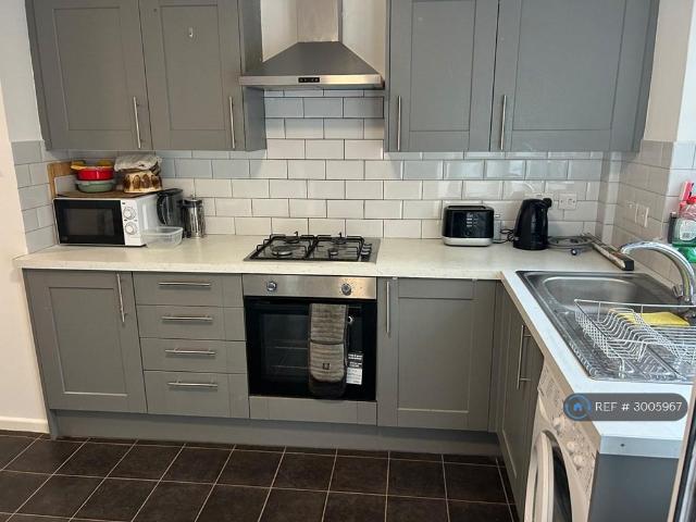 Tyne Road, Corby, NN17 1 bed in a house share to rent £624 pcm £144 pw