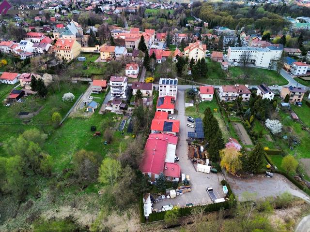 Polecam funkcjonalny obiekt biurowo produkcyjny 1367 m² w Tyczynie
