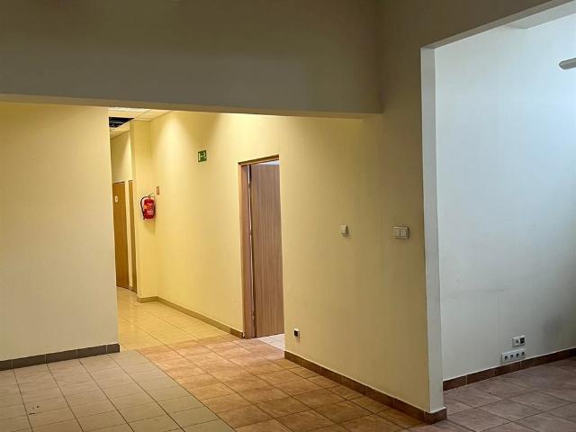 Tychy, 185 m2 – lokal inwestycyjny z najemcami i rampą