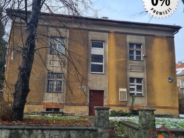 Budynek usługowo mieszkalny 500 m2 z garażami w Tychach