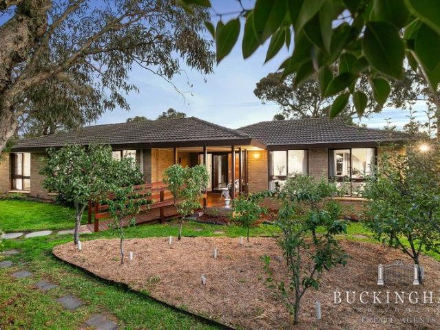 Spacious Family Home with Pool, Gardens & Exceptional Convenience