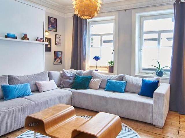 tylish three room apartment with balcony in central location