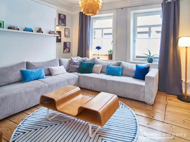 tylish three room apartment with balcony in central location
