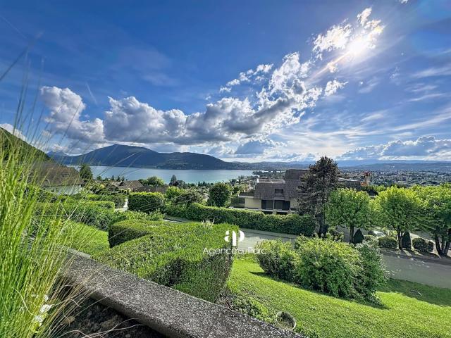 Type 2 Eden Parc Vue Plongeante Sur Le Lac 46m² Annecy le Vieux