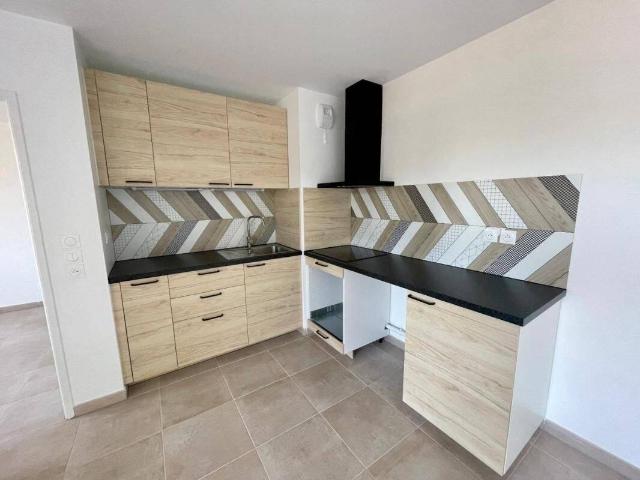 TYPE 2 HAUTS DE SAINT MARTHE