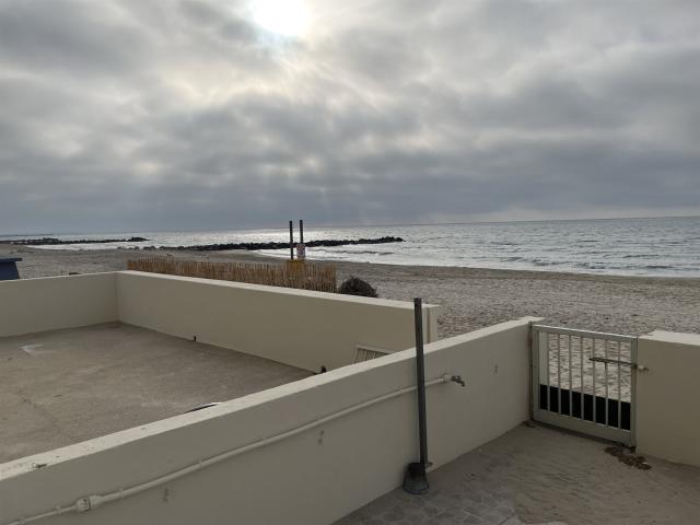 Type 3 38 M2 Avec Grande Terrasse Acces Direct Plage 41m² Palavas les Flots