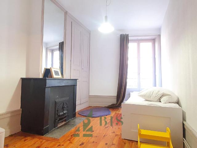 TYPE 3 MEUBLE EN HYPER CENTRE