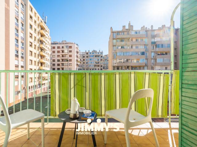 Type 3 traversant avec balcon et cave
