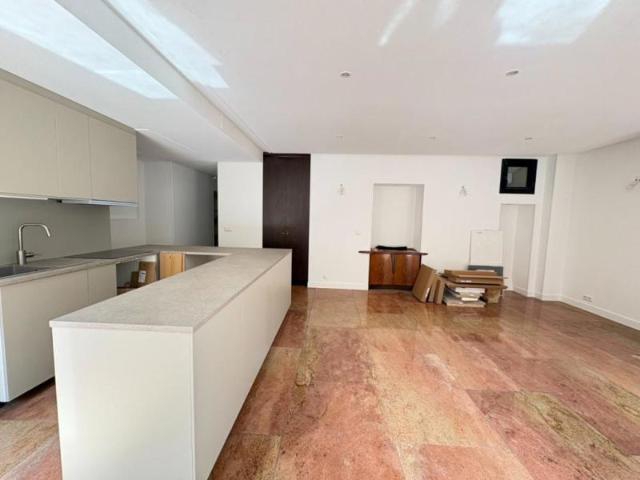 A LOUER/ NICE / RUE BEAUMONT/ 3PIECES/ TERRASSE / PROCHE PORT DE NICE