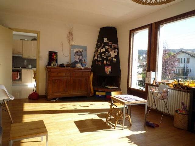 Type 4 dans maison avec garage et jardin