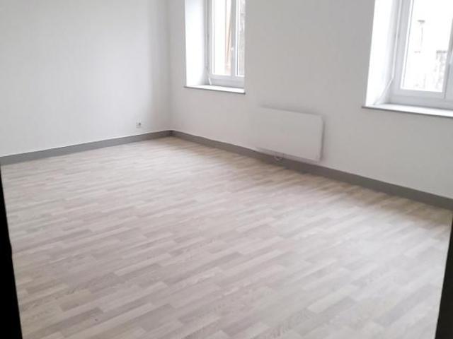 TYPE 4 MANDRES SUR VAIR