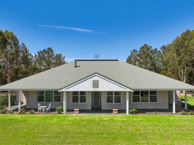 Tyro Homestead Prestige Living on a Grand Rural Estate!