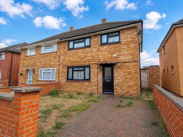 Tythe Road, Luton LU4, 3 bed semi detached house to rent, £1,600 pcm | PrimeLocation