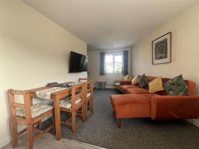 Tywarnhayle Square, Perranporth, TR6