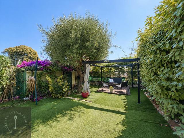 TZANCK Appartement 2 pièces avec jardin privatif de 140m2 Résidence récente de standing
