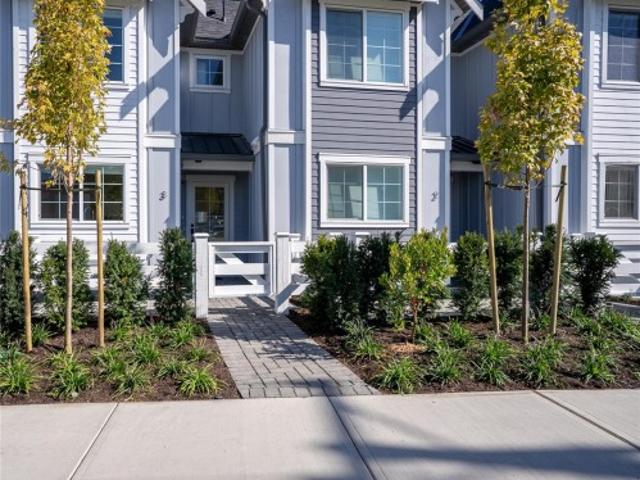 U3 3907 Cedar Hill Rd, Saanich, BC, V8P 3Z8 house for sale | Listing ID 1041 | Royal LePage