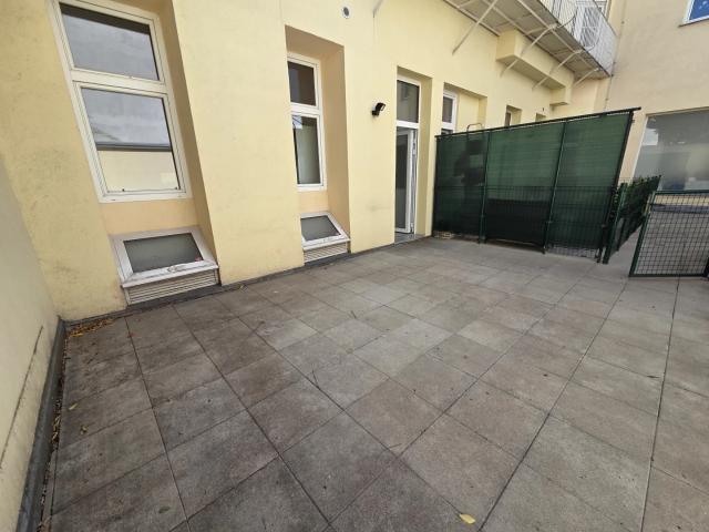 U3 SCHWEGLERSTRASSE RUHIGE SONNIGE TERRASSENWOHNUNG 2 Zimmer