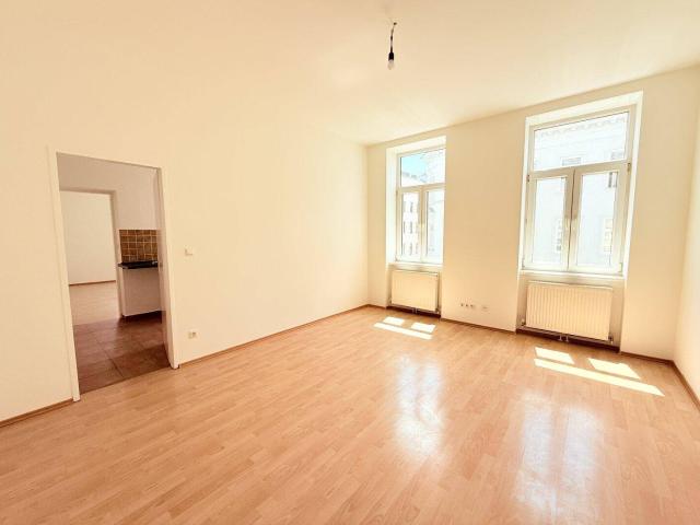 U1 in 5 Minuten erreichbar Kurzzeitvermietung möglich Lift im Haus Zusammenlegung von Wohnungen möglich Dachgeschoß Ausblick