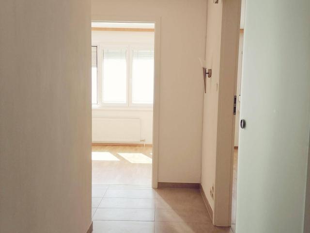 U1 KAGRANERPLATZ SONNIGE 3 ZIMMER WOHNUNG inkl. Heizung & BK prefer English speaking