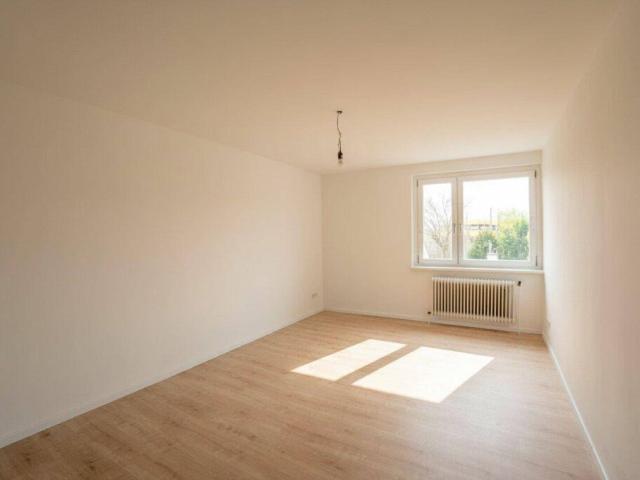 U4 Nähe Neu renovierte 1 Zimmer Wohnung inkl. neuer Küche + Schränke + Badmöbel