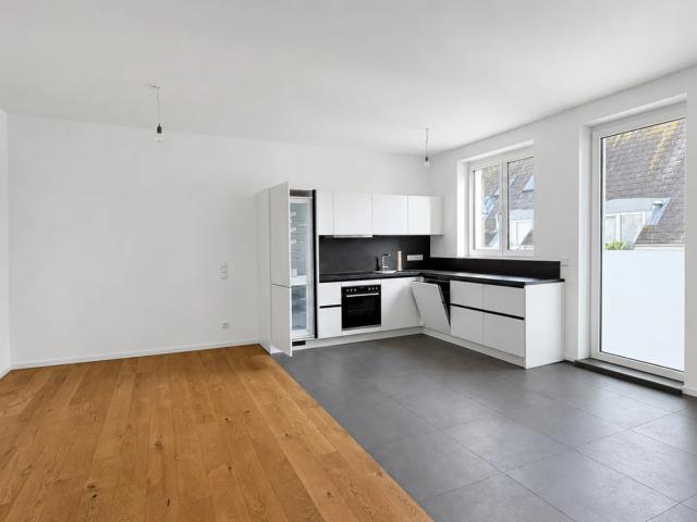 U4 Pilgramgasse ums Eck – lichtdurchflutete 3 Zimmer Dachgeschosswohnung