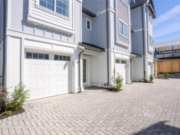 U8 3907 Cedar Hill Rd, Saanich, BC, V8P 3Z8 house for sale | Listing ID 1041 | Royal LePage