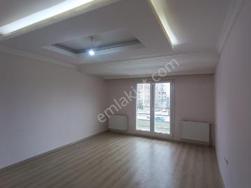 Uşak, Uşak ili, Ege Bölgesi - Balkon, Teras