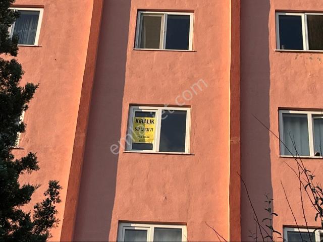 Uşak Merkez Kemalöz Hahallesinde Diş Has Tokilerde Kiralık 3+1 Daire