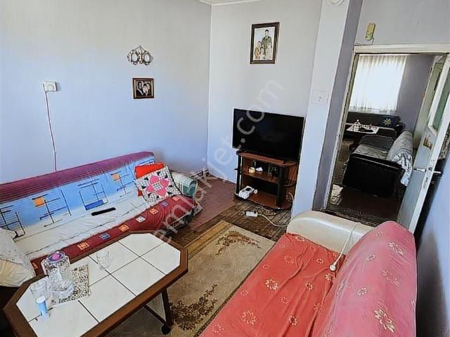 Uşak Cumhuriyet Mah. 231m² Arsa İçinde, Satılık Müstakil Ev