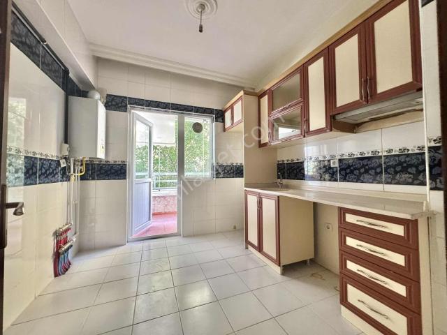 Uçaklı Park Mevkii 2+1 Yüksek Giriş Altında Daire Var 90m2