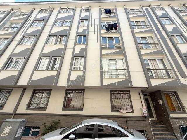 Üçevler Mahallesi 1+1 Kiralık Daire Balkonlu Yüksekgiriş !