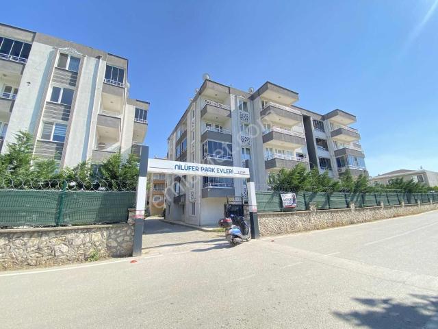 Üçevler'de Harika Konumda 3+1 Site İçi Bakımlı Ara Kat Daire