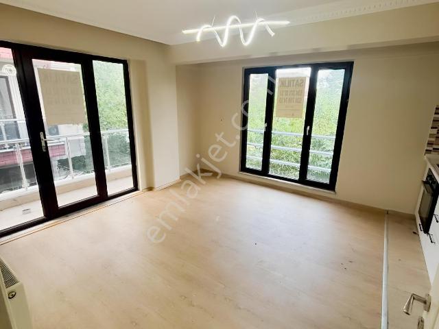 Üçelden Kaymakamlık Yakınında 2+1 130 M2 Satılık Dubleks Daire