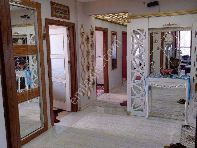 Üçkuyular 4+1 190m² Yapılı Fırsat Daire