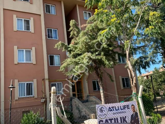 Üçkuyular Zengi Parkı İçerisinde Satılık 2+1 Fırsat Daire
