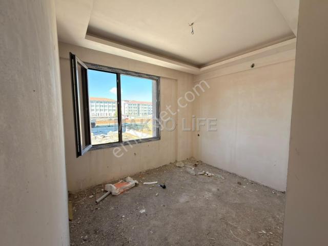 Uçkuyularda 2+1 75m2 Acil Satılık Fırsat Daire