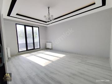 ÜÇ KARDEŞLER İNŞ TAŞOLUK MAH 3+1 115M ULTRA LÜX OTOPARKLI ARAKAT