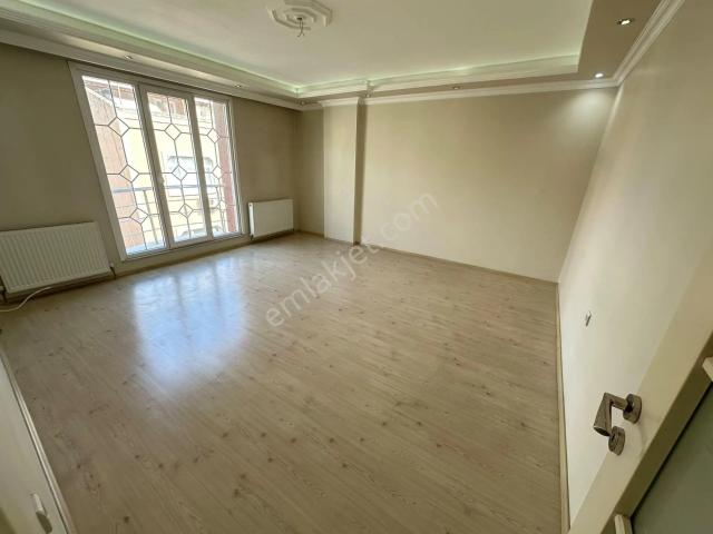 Üç Kardeşler'den Cebeci Mh 2+1 Masrafsız 100m² Kiralık Arakat Daire