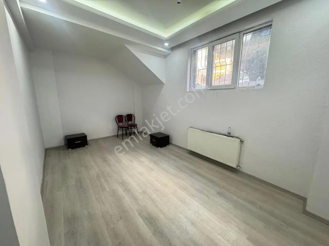 Üç Kardeşler'den İsmetpaşa Mh 3 yaş 2+1 Kiralık Bahçekatı