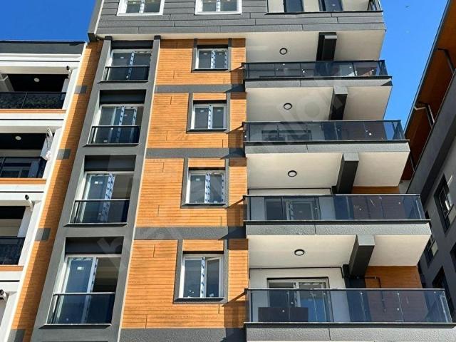 Uğur Mumcu Mahallesinde Kiralık Kapalı Mutfaklı Ferah 2+1 Daire