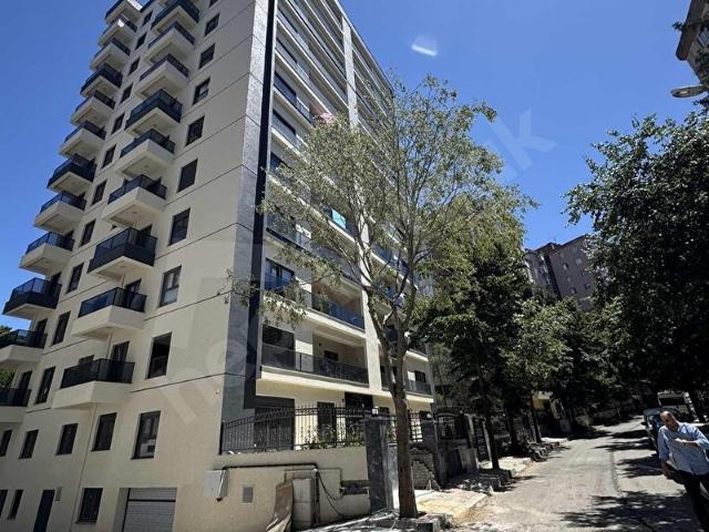 UĞUR MUMCU DA SATILIK 2+1 94 M2 NET GENİŞ EBEVEYN BANYOLU DAİRE
