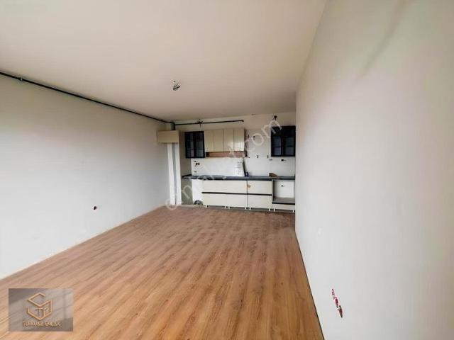 Uğur Mumcu İzban Yakını Satılık 3+1 Daire
