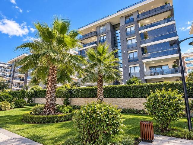 Uğur İnşaattan Kavaklı Ultra Lüks Siteiçi 3+1 Çok Geniş Arakat