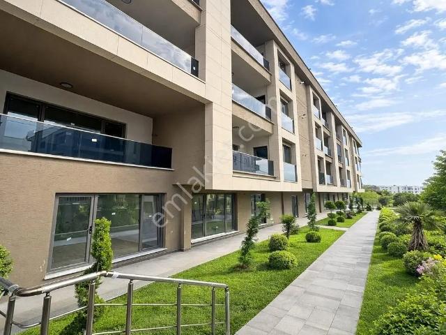Uğur İnşaat Firması 5+2 Yerden Isı Lüks Çift Cephe Siteiçi Daire